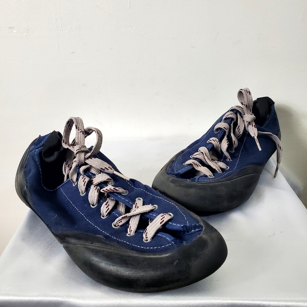 Quechua Climbing Shoes